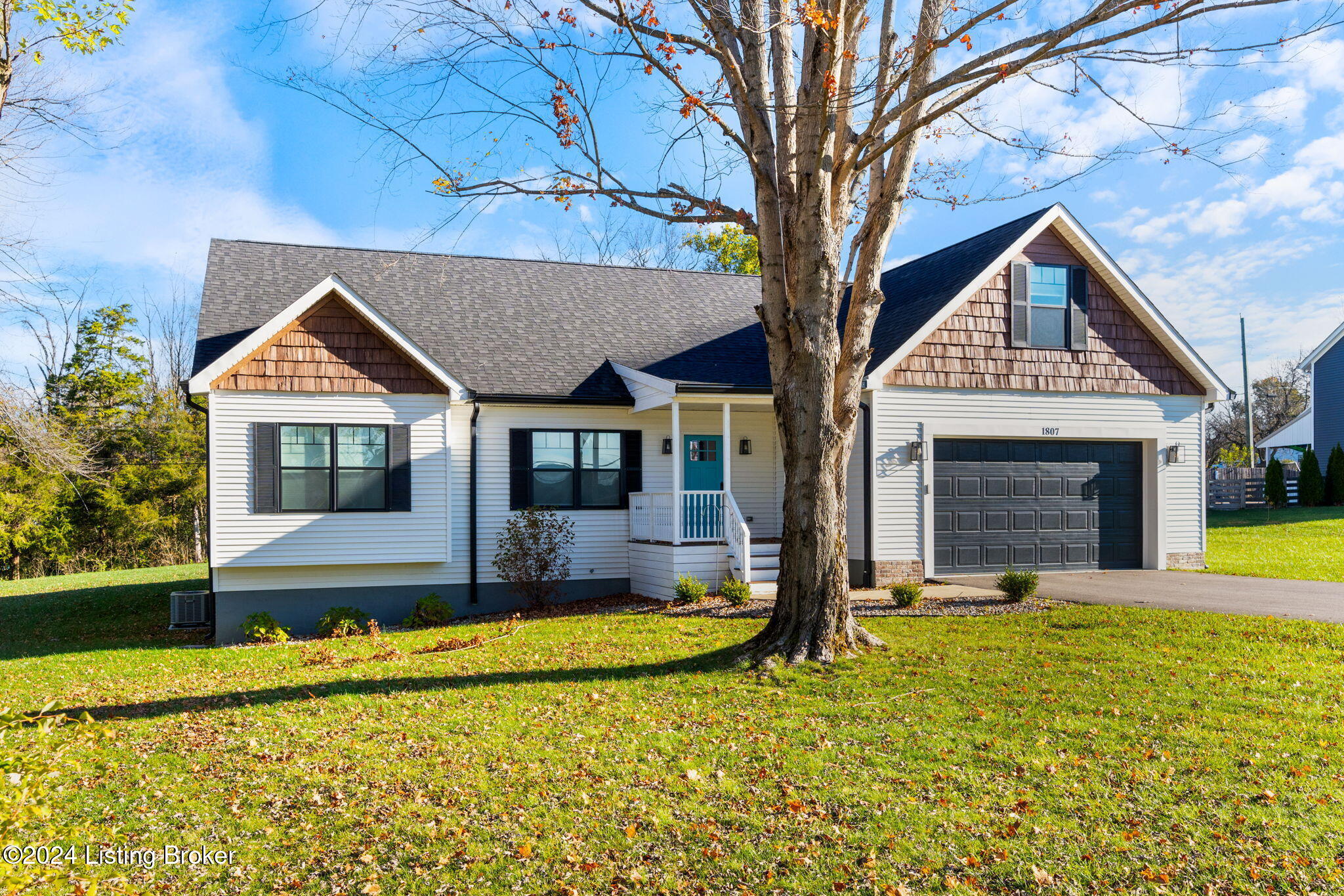 1807 Bass Cir, La Grange, Kentucky image 2