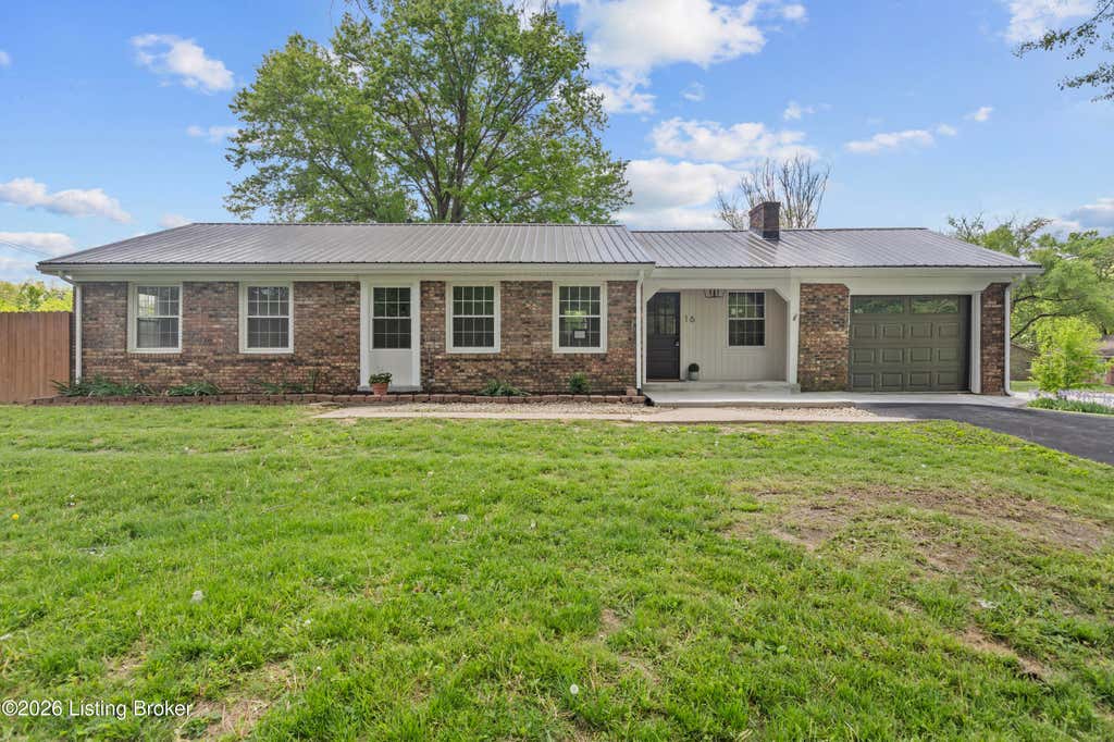 Photo of 16 Meadowbrook Dr, Frankfort, KY 40601 (MLS # 1725806)