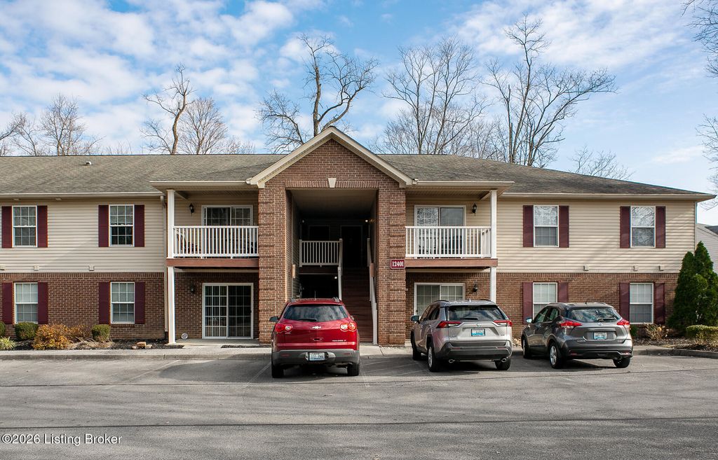 Photo of 12401 Brothers Ave #APT 108, Louisville, KY 40243 (MLS # 1716340)