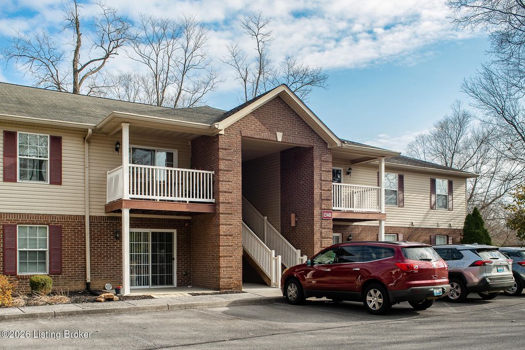 Photo of 12401 Brothers Ave #APT 108, Louisville, KY 40243 (MLS # 1716340)