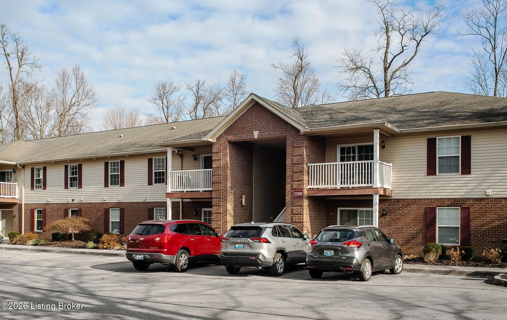 Photo of 12401 Brothers Ave #APT 108, Louisville, KY 40243 (MLS # 1716340)