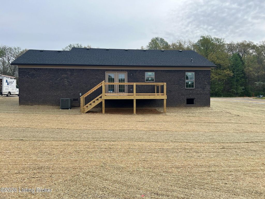 Photo of 120 American Rd, Radcliff, KY 40160 (MLS # 1714545)