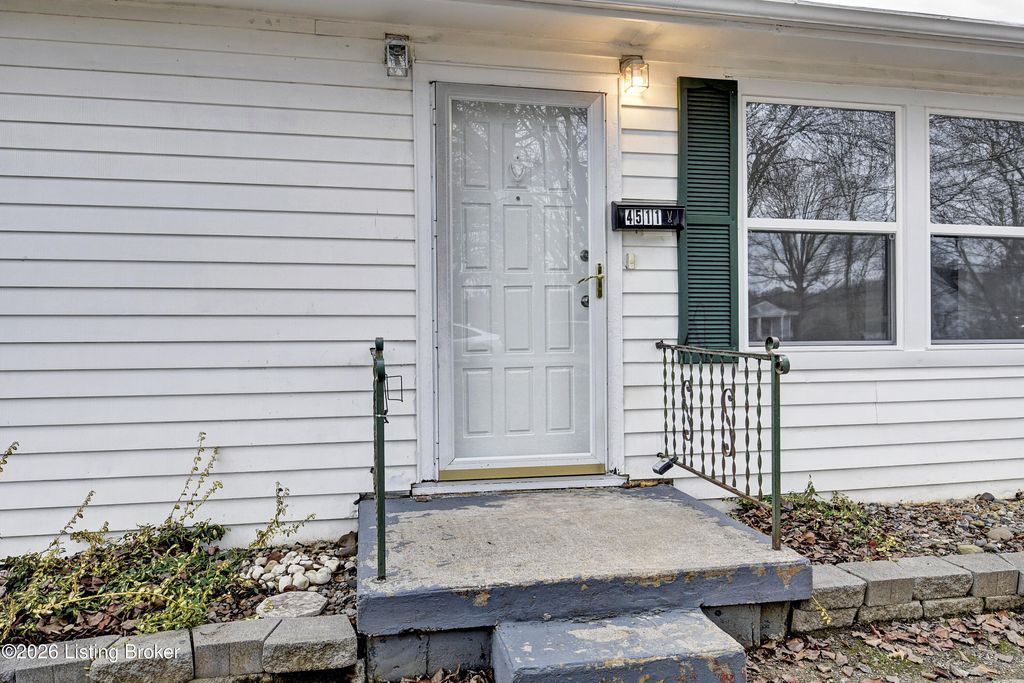 Photo of 4511 Rose Farm Dr, Louisville, KY 40258 (MLS # 1708002)