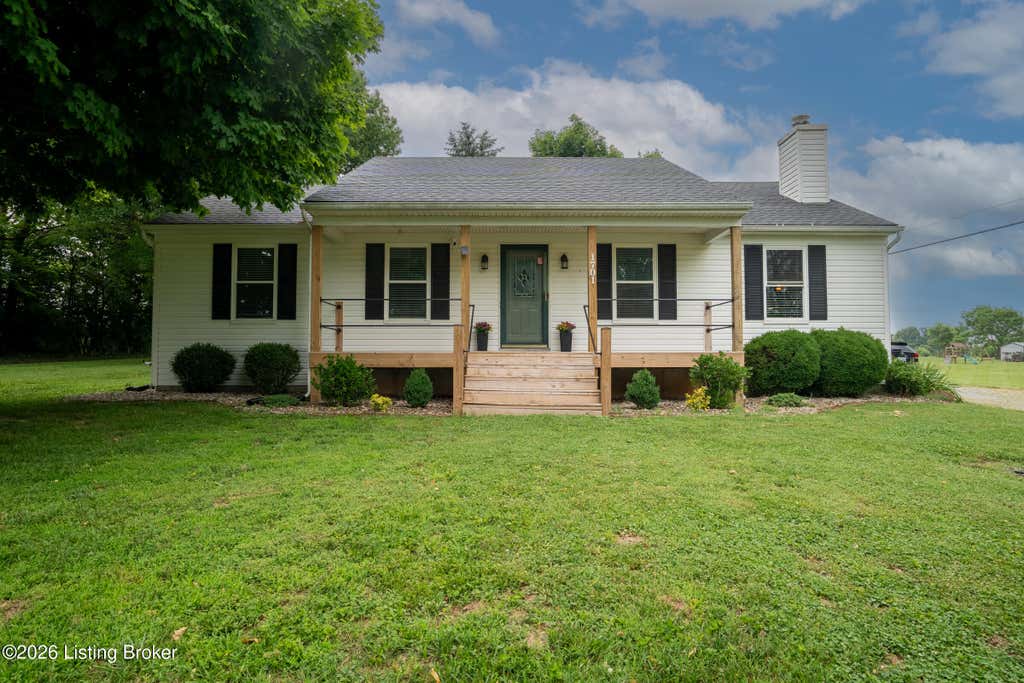 Photo of 1701 Dawkins Rd, La Grange, KY 40031 (MLS # 1719864)