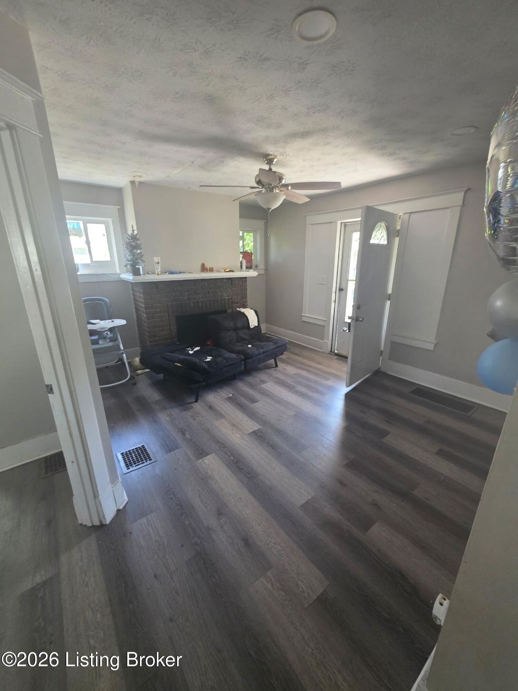 Photo of 803 S 31st St, Louisville, KY 40211 (MLS # 1719072)