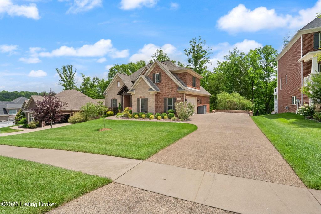 Photo of 7606 Keller Way, Crestwood, KY 40014 (MLS # 1722302)