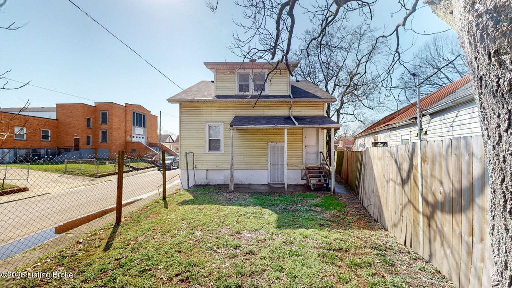Photo of 2101 Saint Xavier St, Louisville, KY 40212 (MLS # 1711011)