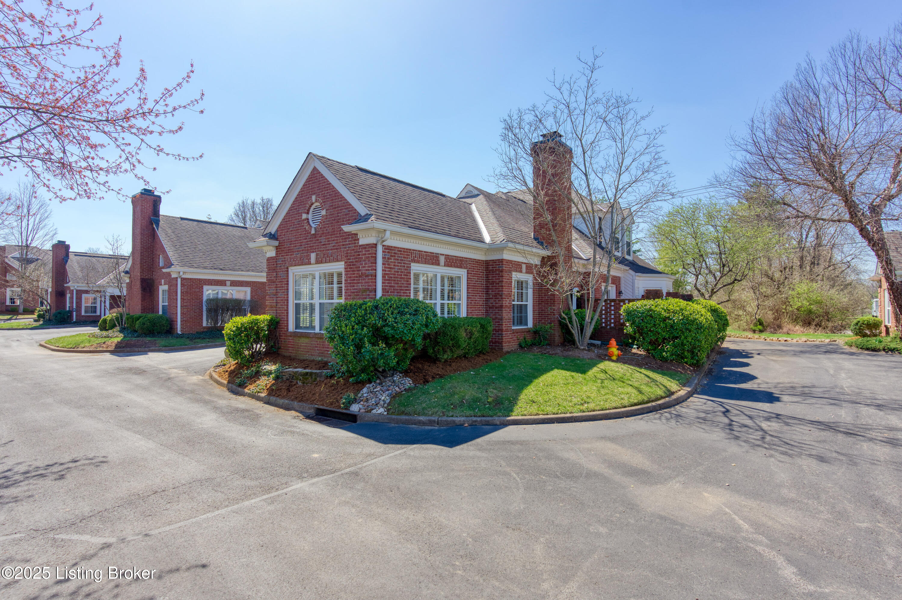 5916 Ashwood Bluff Dr, Louisville, Kentucky image 49
