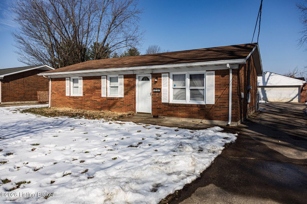 Photo of 5207 Vassar Ave, Louisville, KY 40258 (MLS # 1708973)
