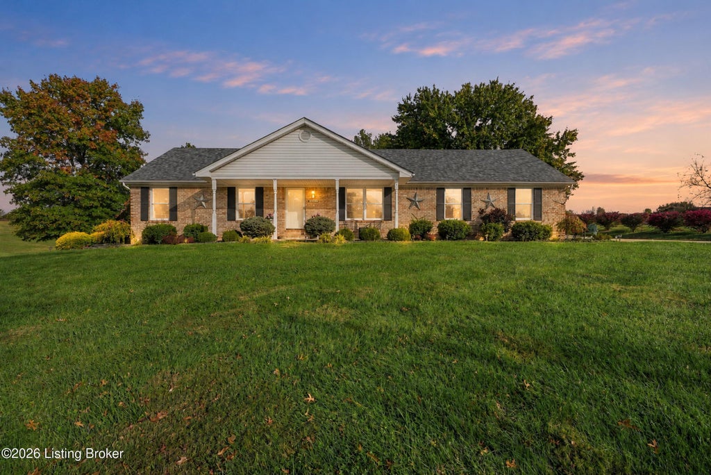 Photo of 211 Normandy Rd, Taylorsville, KY 40071 (MLS # 1733359)