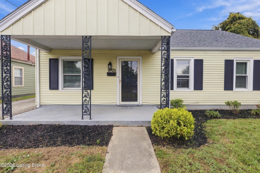 Photo of 2725 Alanmede Rd, Louisville, KY 40205 (MLS # 1732394)