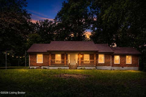 Homes For Sale - 251 Colyer Ln<br/> Shepherdsville, KY 40165