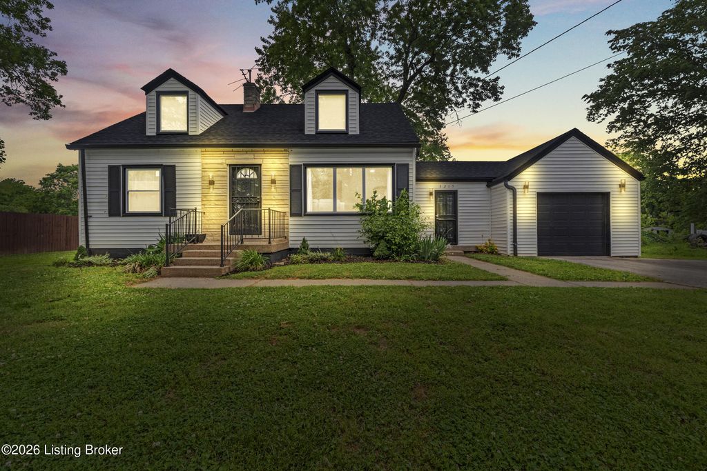 Photo of 3215 Bridwell Dr, Louisville, KY 40216 (MLS # 1716565)