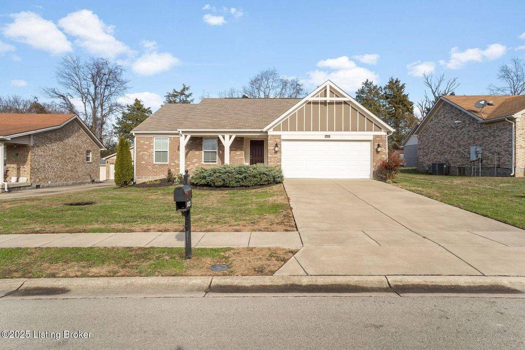 Photo of 8425 Splendid Point, Louisville, KY 40229 (MLS # 1705517)