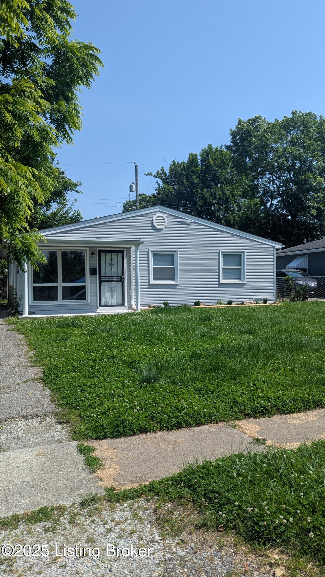 5205 Delaware Dr, Louisville, Pennsylvania image 1