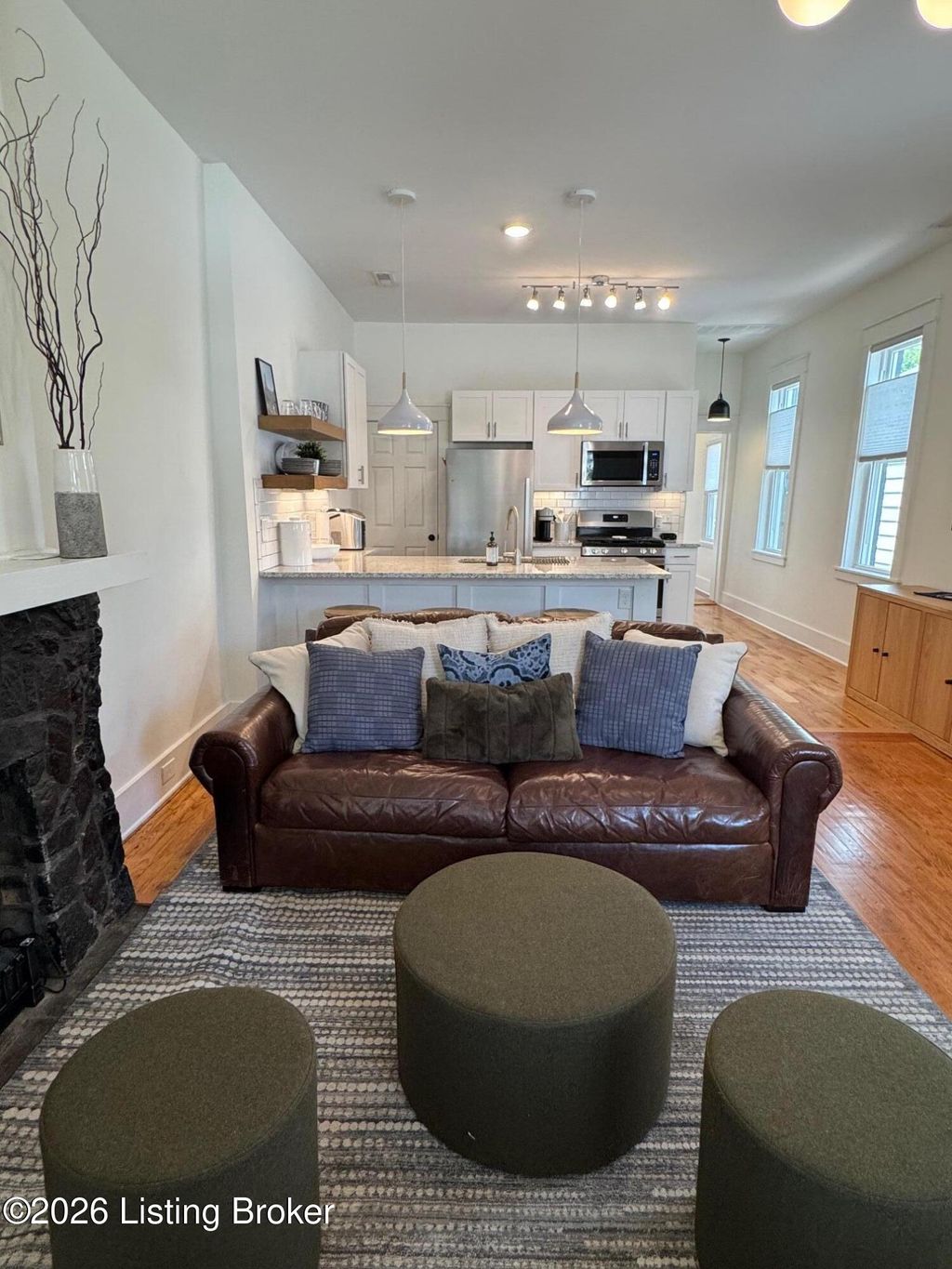 Photo of 1216 Payne St, Louisville, KY 40204 (MLS # 1722094)