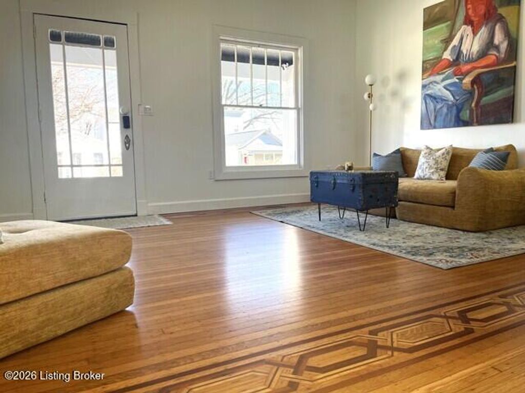 Photo of 1004 Ash St, Louisville, KY 40217 (MLS # 1710118)