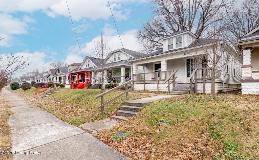 Photo of 2316 Greenwood Ave, Louisville, KY 40210 (MLS # 1707409)