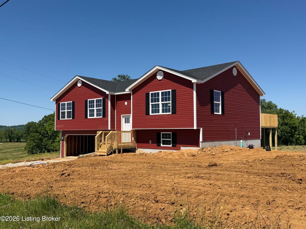 Photo of 320 Lee Rd, Vine Grove, KY 40175 (MLS # 1716795)