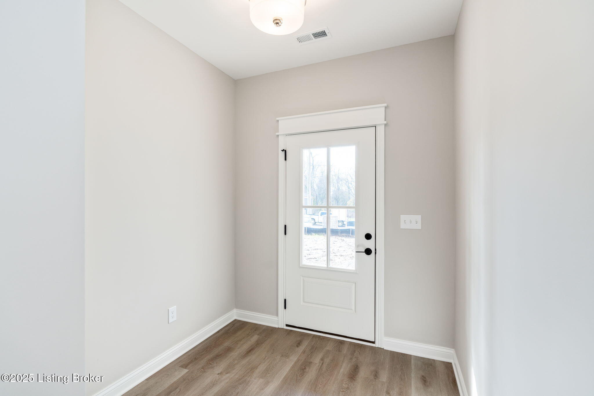 2822 Alder Wood Ln, La Grange, Kentucky image 3