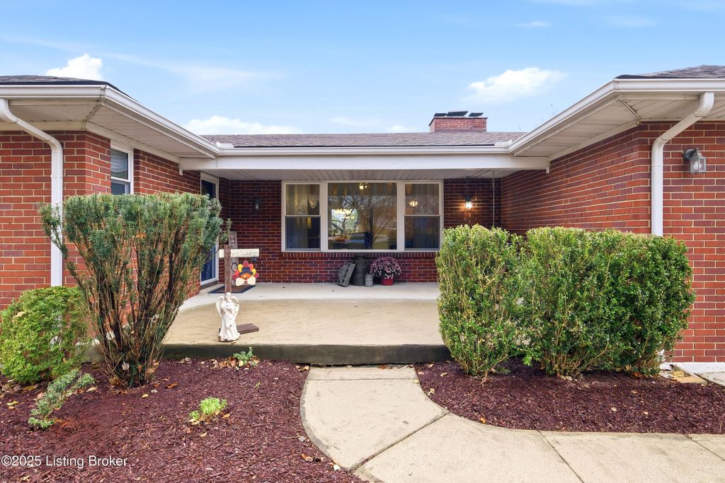 Photo of 6004 Vincennes Trail, Greenville, IN 47124 (MLS # 1703747)