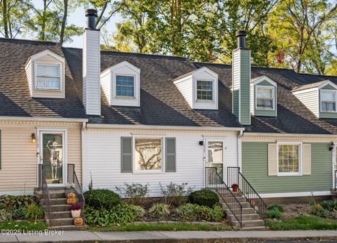 Photo of 10745 Colonial Woods Ct, Louisville, KY 40223 (MLS # 1701584) Photo of 10745 Colonial Woods Ct, Louisville, KY 40223 (MLS # 1701584)