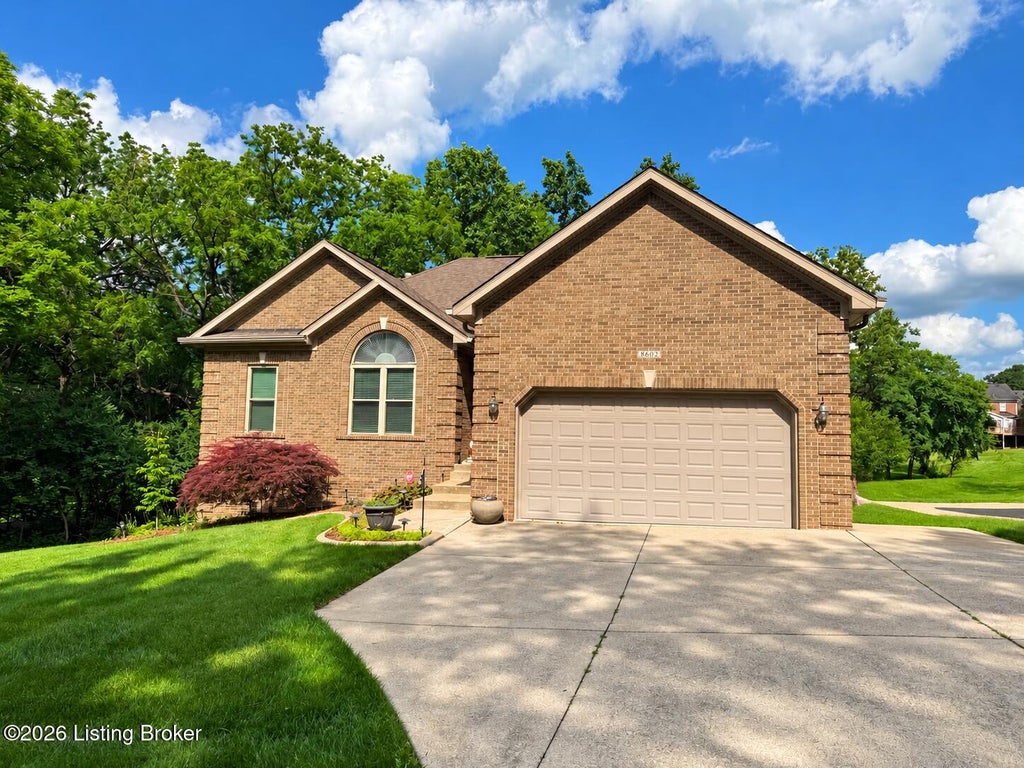 Photo of 8602 Hudson Ln, Louisville, KY 40291 (MLS # 1731703)