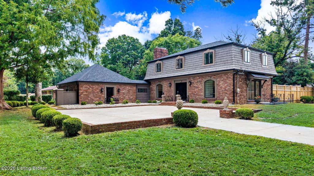 Photo of 801 Greenwillow Way, Louisville, KY 40223 (MLS # 1724922)