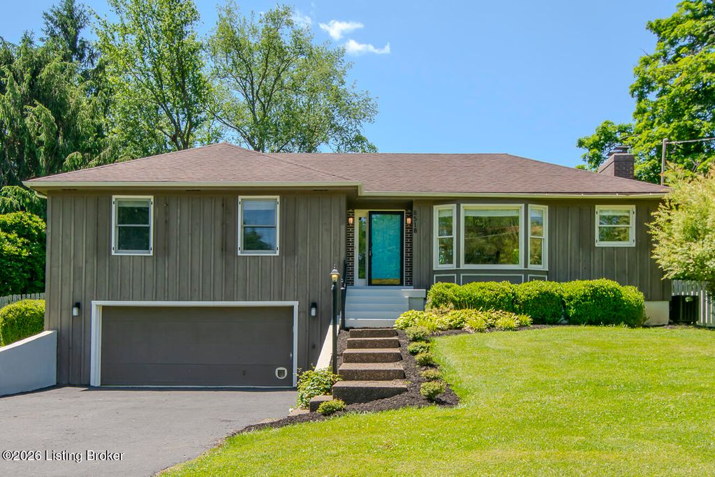 Photo of 8518 W Brookside Dr, Pewee Valley, KY 40056 (MLS # 1717517)