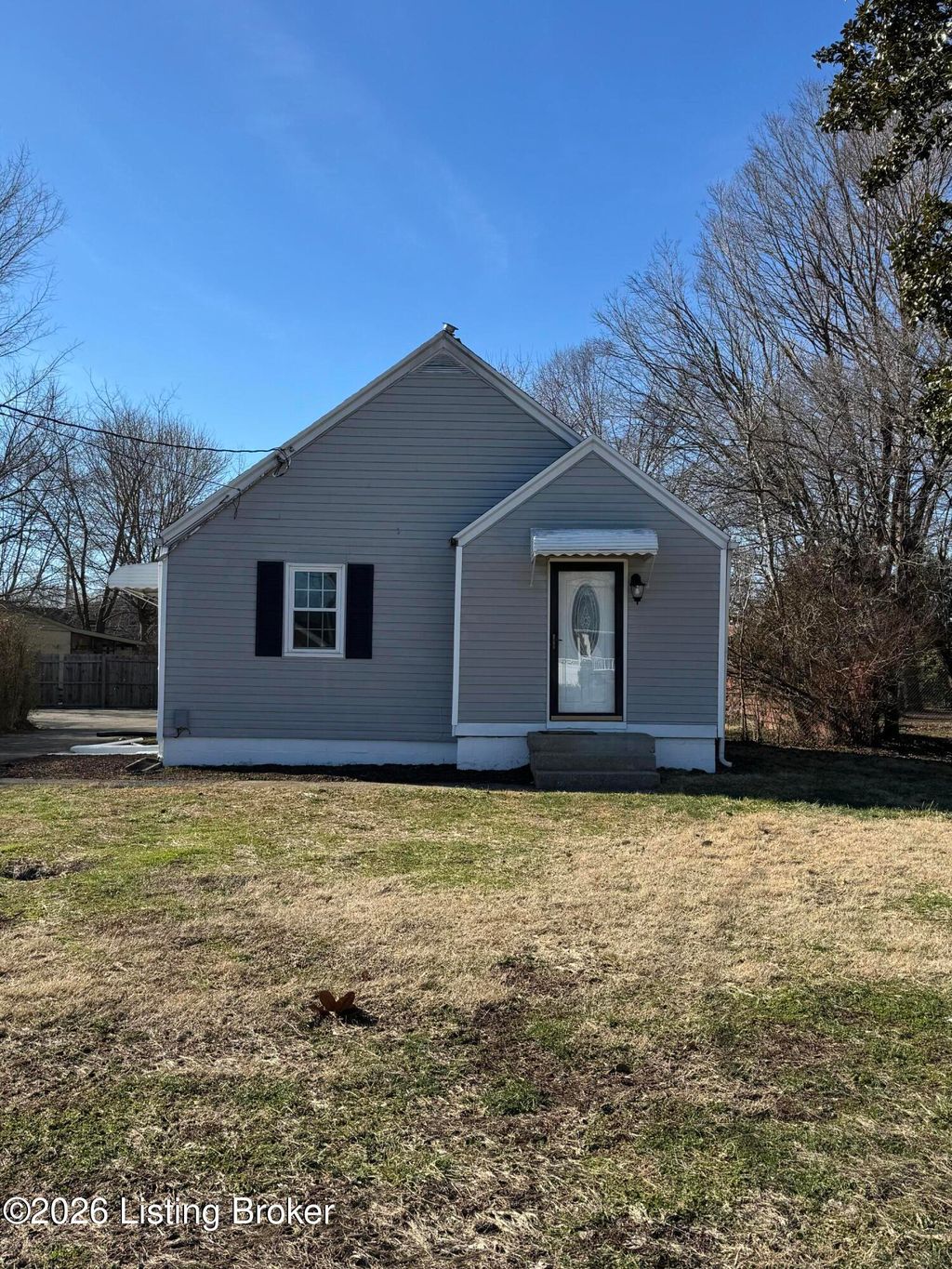 Photo of 10324 Deering Rd, Louisville, KY 40272 (MLS # 1709613)