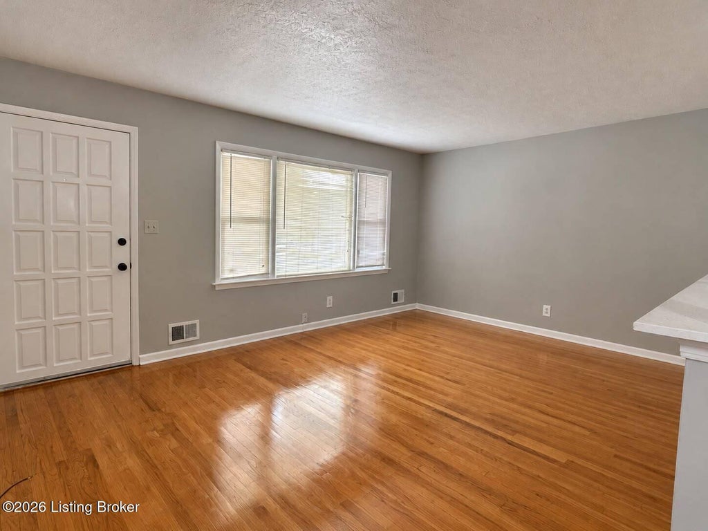 Photo of 1112 Clay Ave, Louisville, KY 40219 (MLS # 1730949)