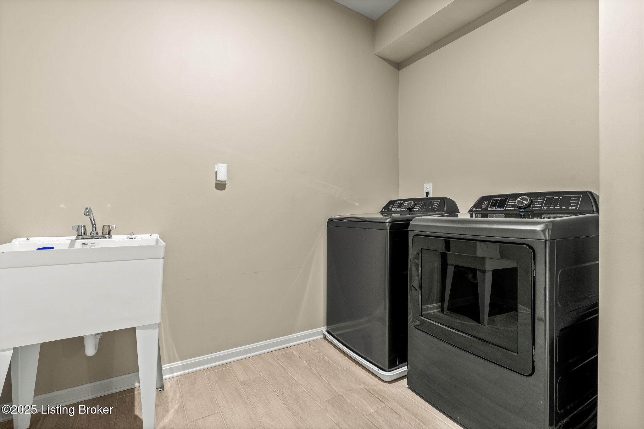 4107 Cobblestone Ln, La Grange, Pennsylvania image 22