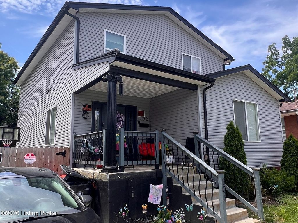 Photo of 802 W Ashland Ave, Louisville, KY 40215 (MLS # 1719295)