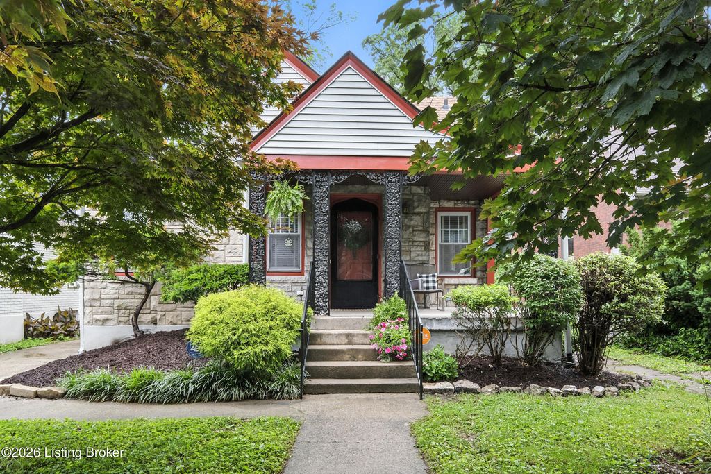 Photo of 4513 Jewell Ave, Louisville, KY 40212 (MLS # 1718260)