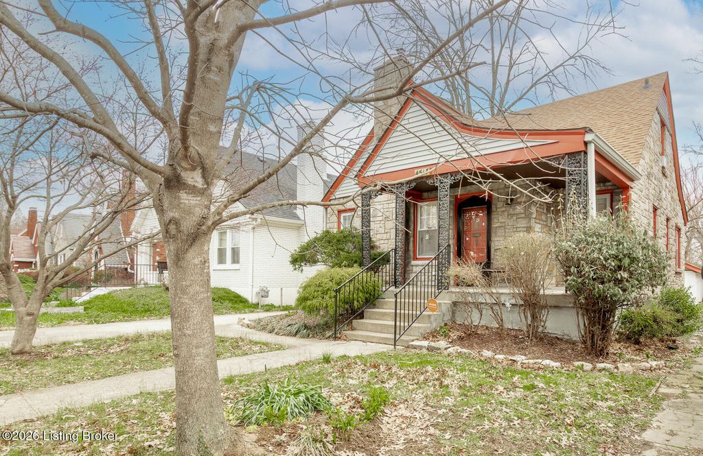 Photo of 4513 Jewell Ave, Louisville, KY 40212 (MLS # 1711791)