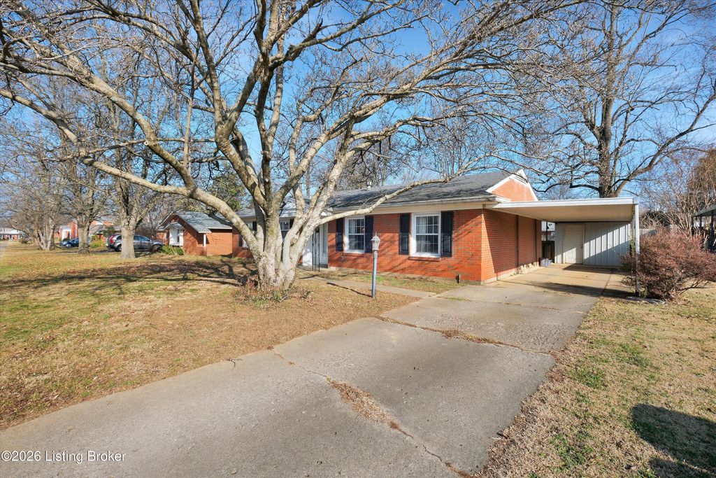 Photo of 2815 Rockhaven Ave, Louisville, KY 40220 (MLS # 1706602)