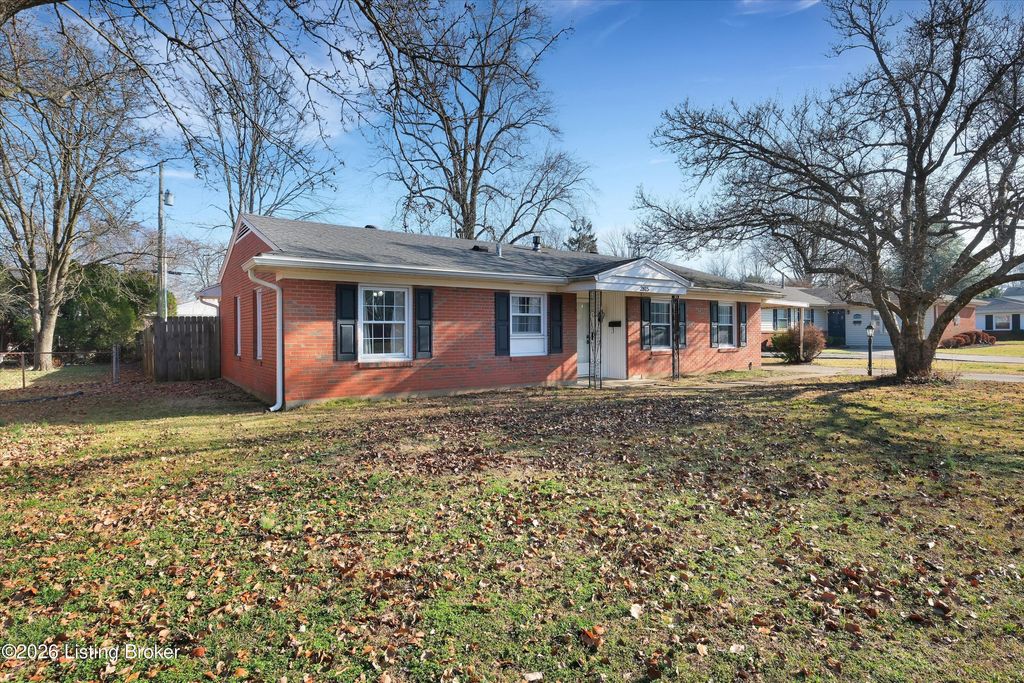 Photo of 2815 Rockhaven Ave, Louisville, KY 40220 (MLS # 1706602)