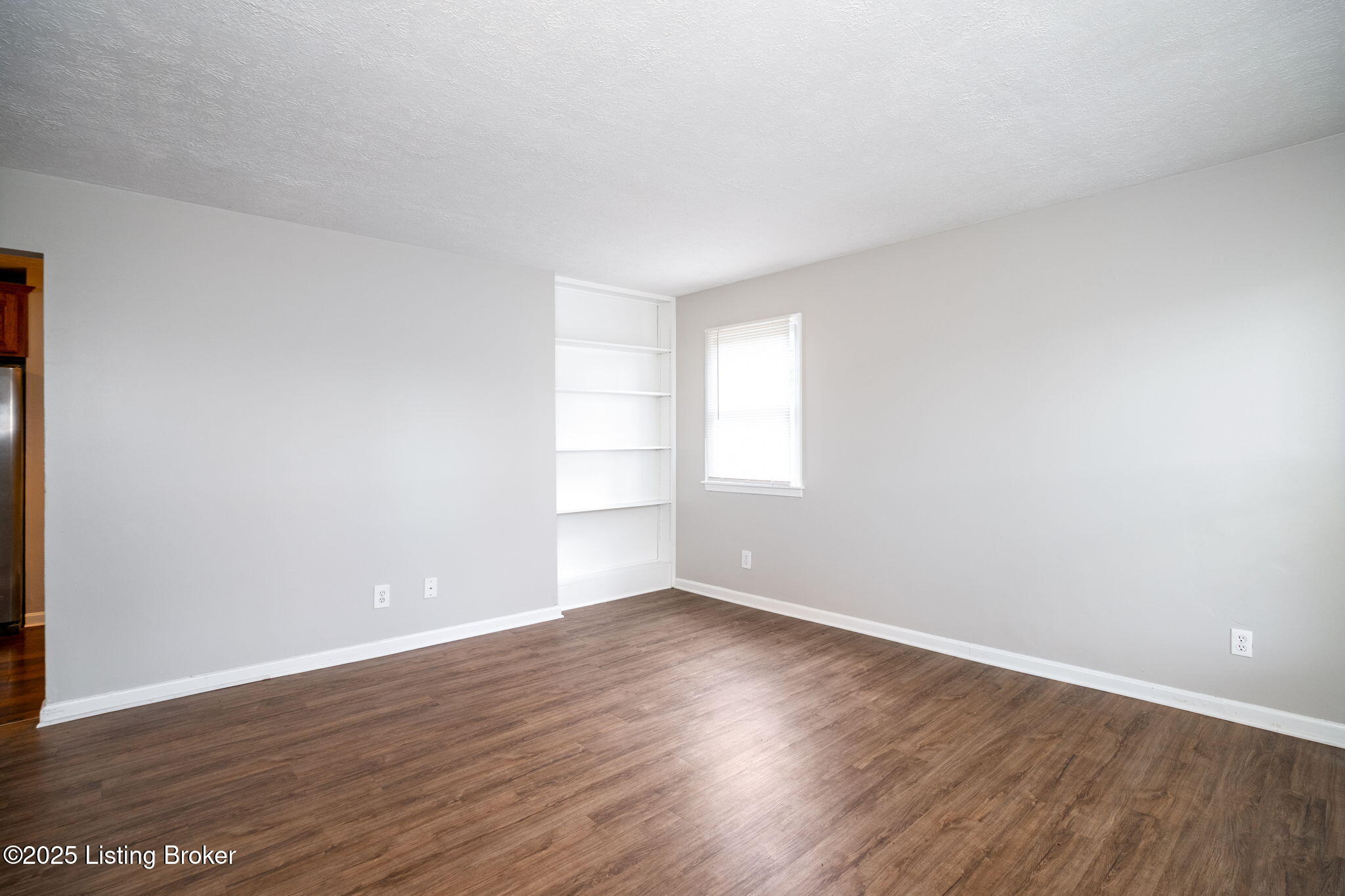 6919 Holly Lake Dr, Louisville, Pennsylvania image 7