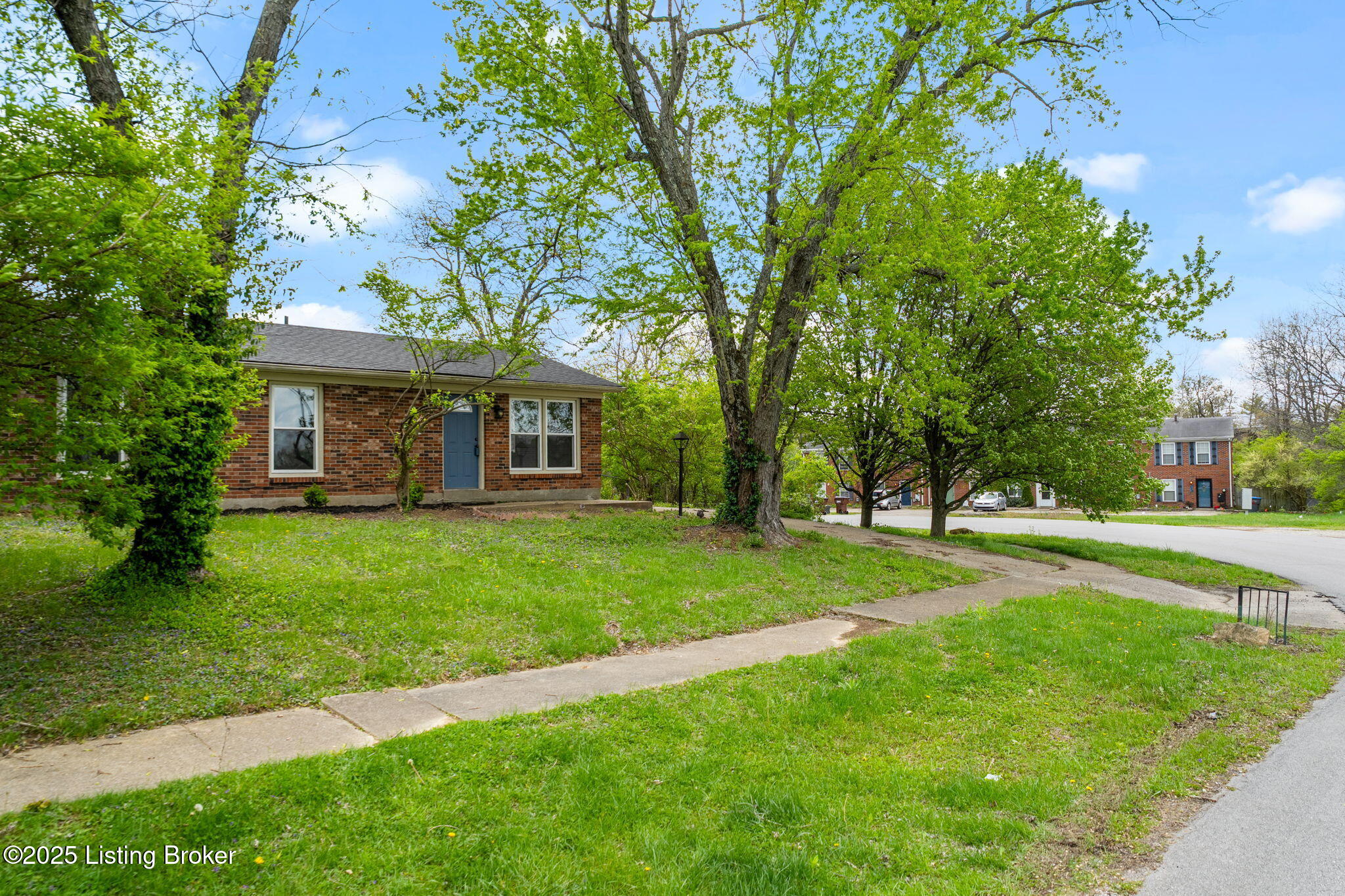6919 Holly Lake Dr, Louisville, Pennsylvania image 24