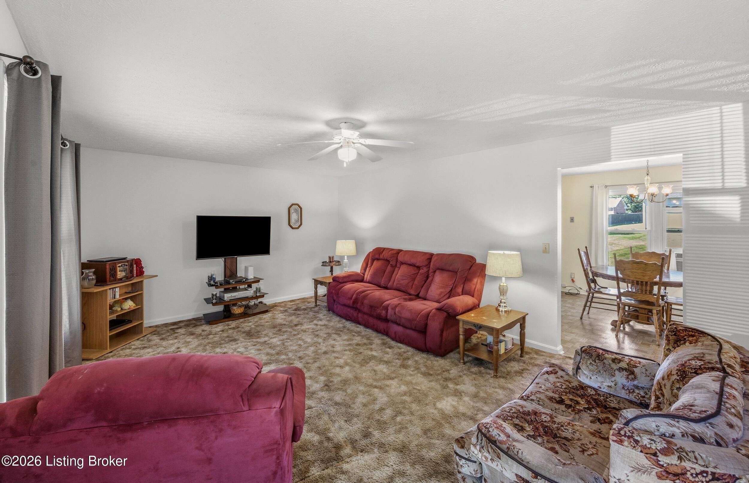 122 Raisor Ave