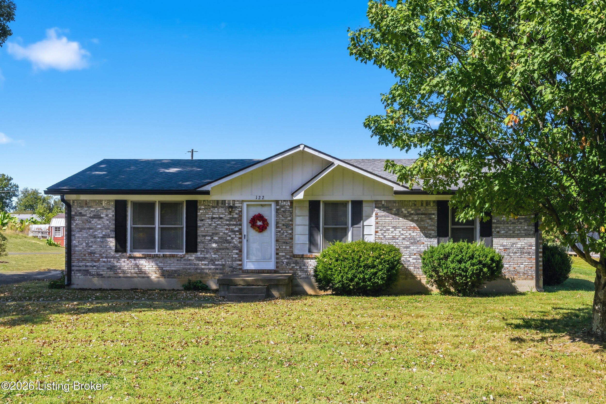 122 Raisor Ave