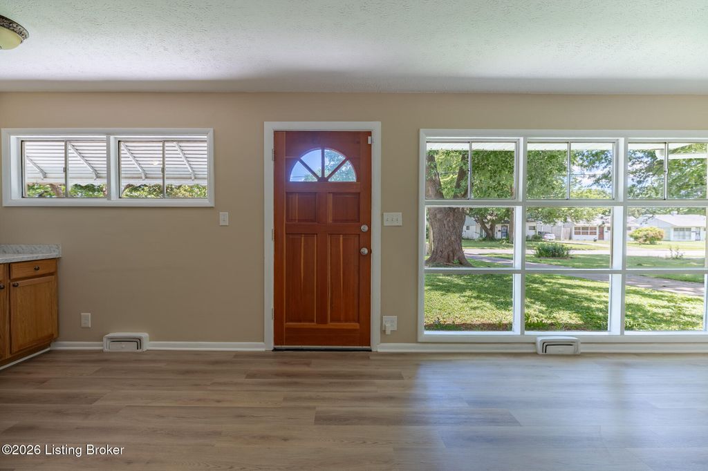 Photo of 4810 Partridge Run, Louisville, KY 40213 (MLS # 1721298)