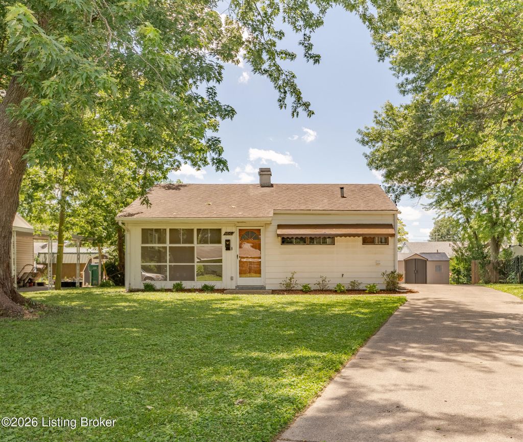 Photo of 4810 Partridge Run, Louisville, KY 40213 (MLS # 1721298)