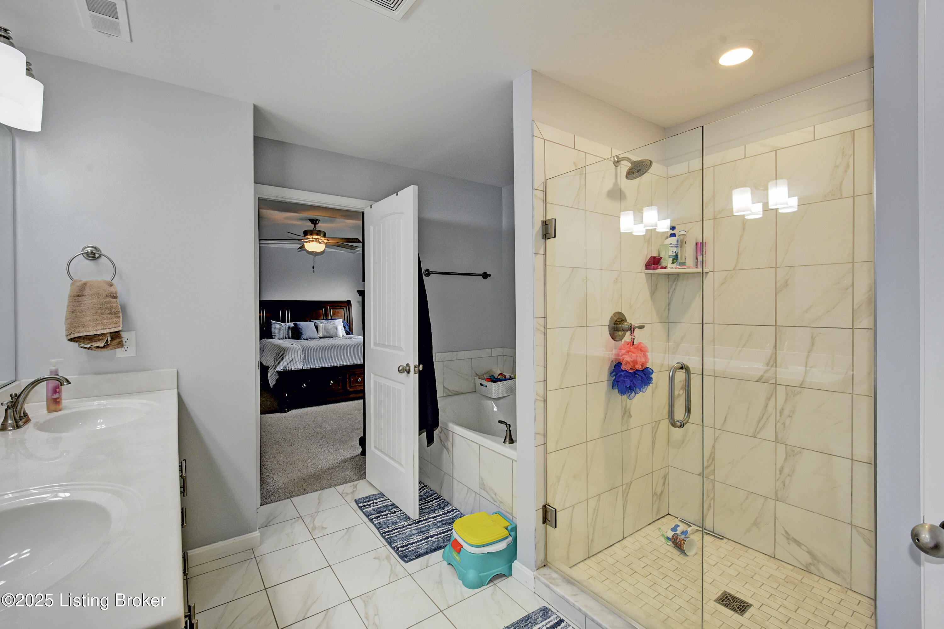 12621 Orell Station Pl, Louisville, Pennsylvania image 16