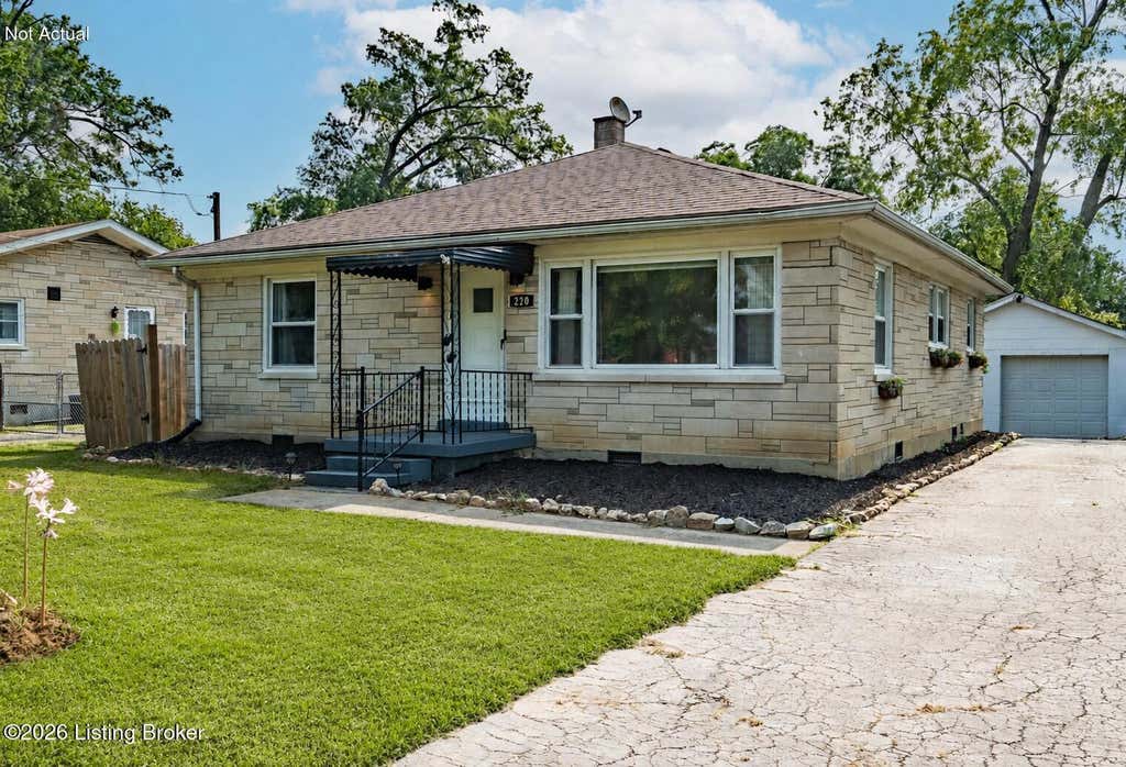 Photo of 220 Lee St, Shepherdsville, KY 40165 (MLS # 1726251)