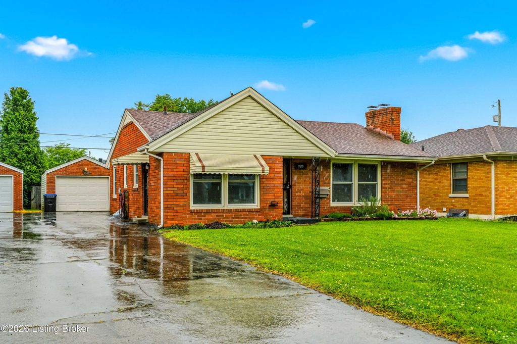 Photo of 3525 Wexford Dr, Louisville, KY 40218 (MLS # 1718199)