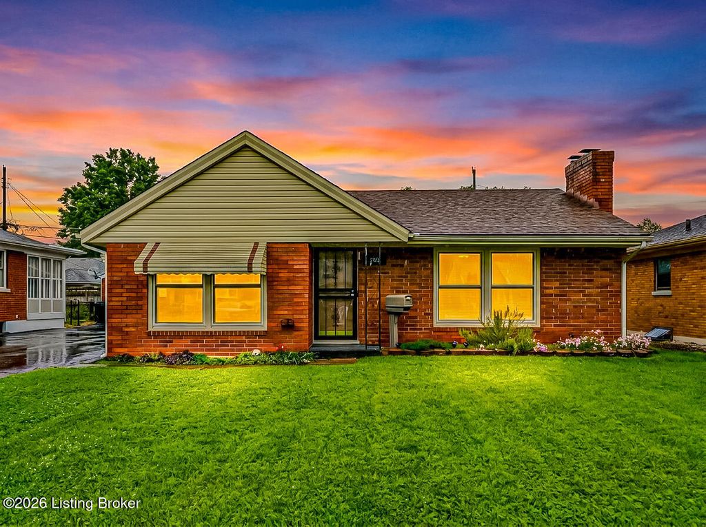 Photo of 3525 Wexford Dr, Louisville, KY 40218 (MLS # 1718199)