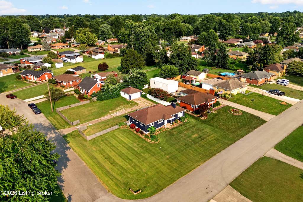 Photo of 8303 Smithton Rd, Louisville, KY 40219 (MLS # 1726066)