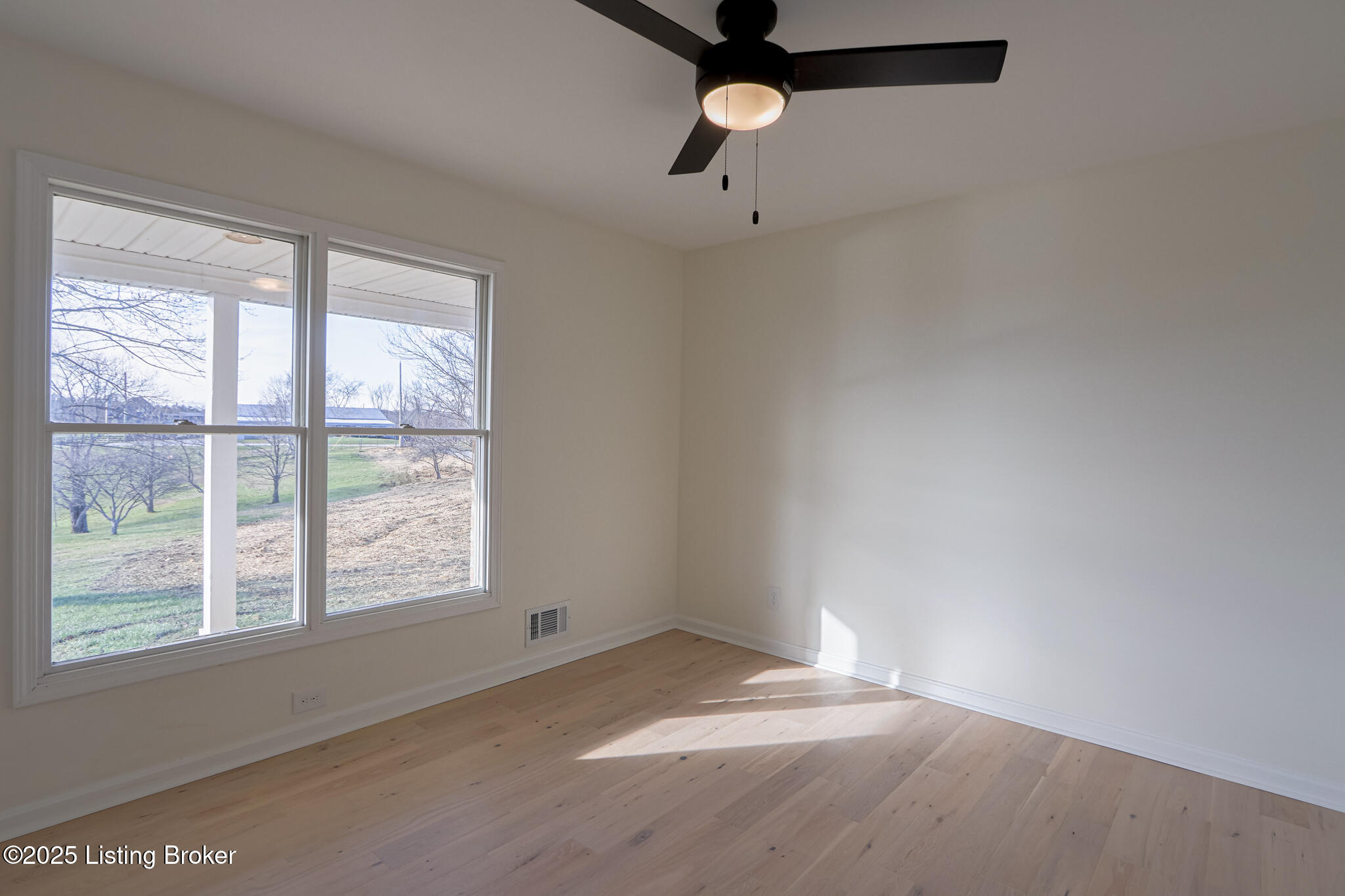 9415 Rockycreek Ln, Louisville, Kentucky image 35