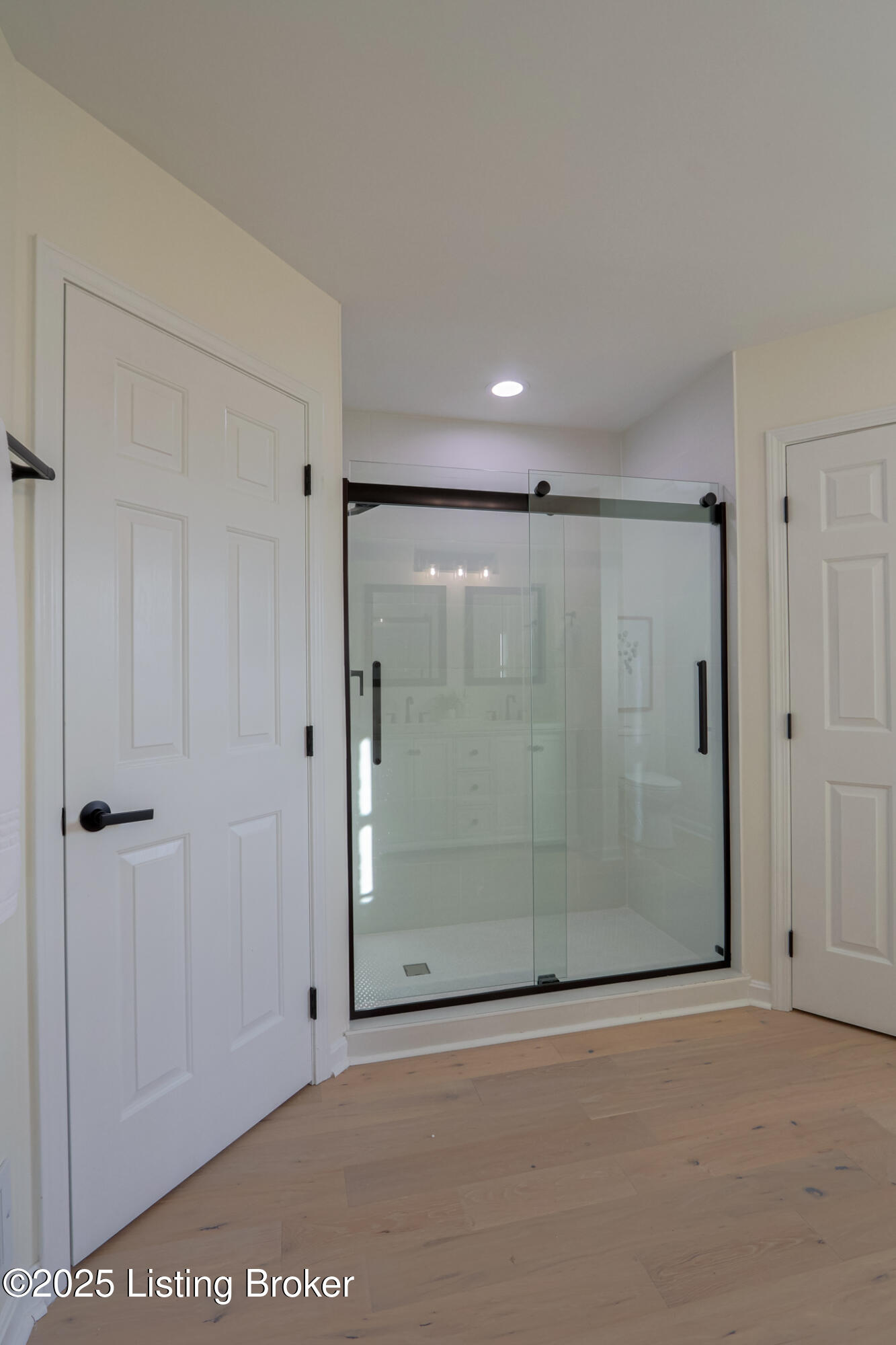 9415 Rockycreek Ln, Louisville, Kentucky image 31